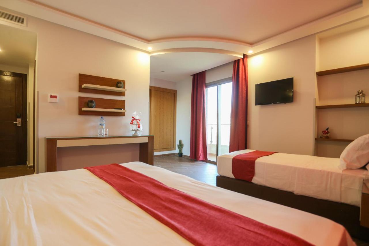 Hotel Makarim Tétouan Zewnętrze zdjęcie